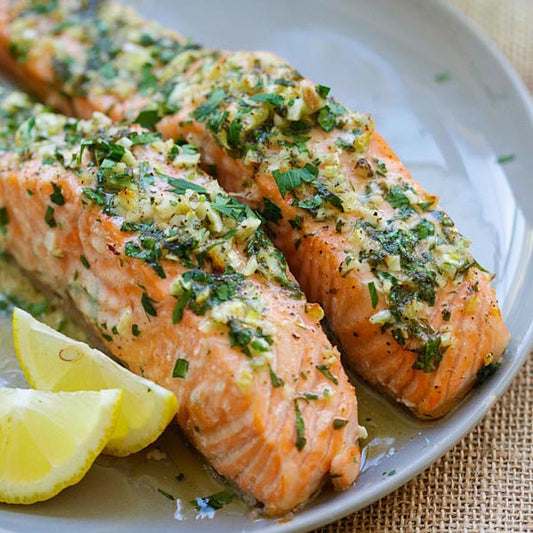 Garlic Basil Salmon with Green Beans